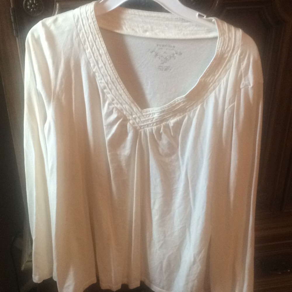 Plus size off-white long sleeve Sonoma top